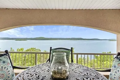 Image de Crown Jewel at Emerald Point