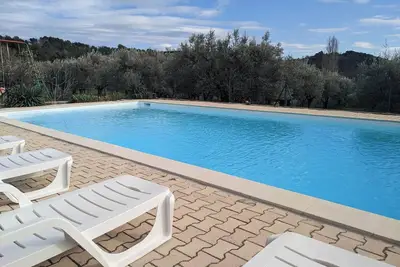 Image de Grand gîte reposant plein de charme au milieu des oliviers - Animaux acceptés