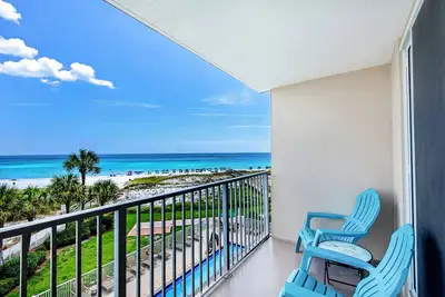 Image de ✨Fab Gulf Views~Pool~Beach Svc~2br Destin on the Gulf 402