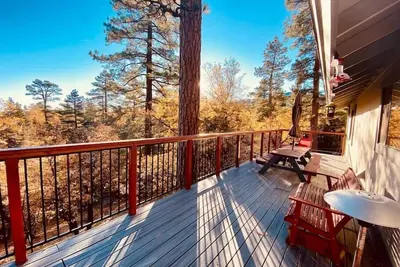 Image de The Mystic Moonridge Cabin Retreat!
