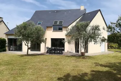 Image de Maison familiale à moins de 5 minute en voiture de la mer - 10 personnes