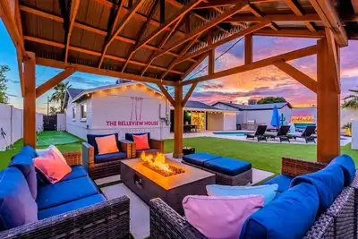 Image de Luxury living in Old Town Scottsdale - Heated pool, fire pit, early check-in!