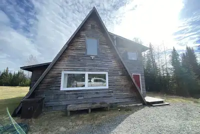 Image de Bright A-Frame Cabin @ Moose Tracks Lodging