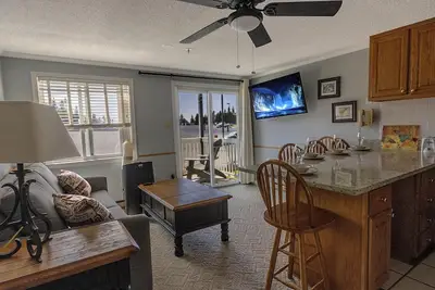 Image de Ml 165: Perfect summer oasis! Perfect for your next biking getaway!