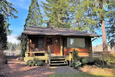 Image de Cozy Cabin 2 chambres sur Cottage lac avec quai, canoës et paddleboards standup