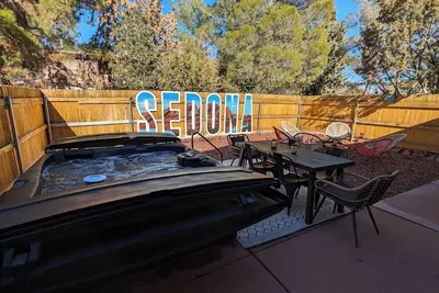 Image de Airy & Light Sedona Retreat w/HotTub & Game Room