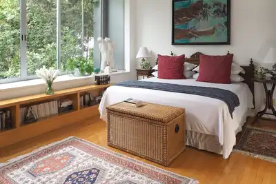 Image de Historical Duplex Home / Near Pushkin Park