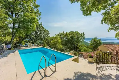Image de Maison de vacances Grižane pour 2 - 6 personnes avec 3 chambres à coucher - Maison de vacances