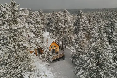 Image de Mountain Timber A-Frame ✦ Deck, Hot Tub, Bbq & More