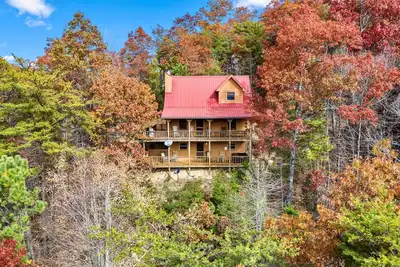 Image de Smokies Majestic Views | Hot Tub | Pool Table | Luxury Cabin