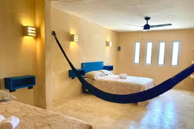 Image de Great house near the beach with pool