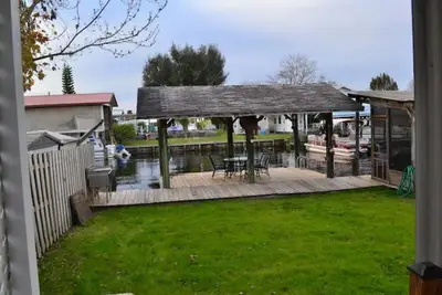 Image de Canal access to the St. Johns River. Private boat dock. Parking for trailer