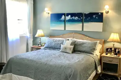 Image de Spacious Open Plan Living 5 min from Beach, 3 Bedrooms, 4 Bathrooms