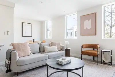 Image de Amazing Williamsburg 2br w\/ W\/D & Outdoor Space, near L, by Blueground