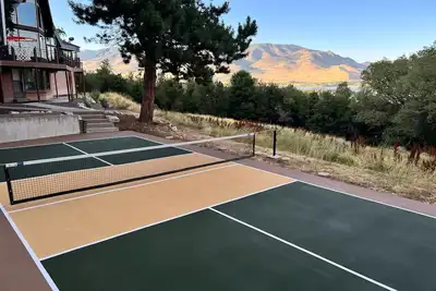 Image de Pickleball I Eden I Pineview I Mtb I Sauna +7 King