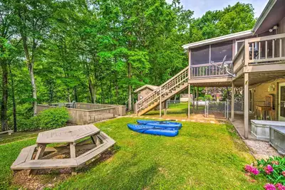 Image de Barren River Lake Home w/ Boat Dock + Grill!