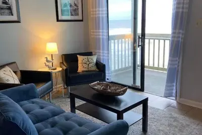 Image de Relaxing Retreat -Ocean Front Condo