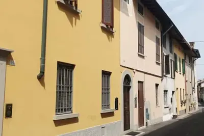 Image de A stone's throw from the castle