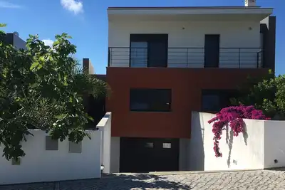 Image de Luxury villa with private pool in Sobral da Lagoa with stunning views.