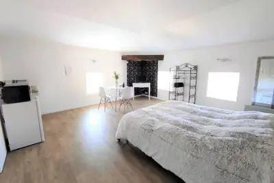 Image de Appartement Theizé - Meublé avec sauna