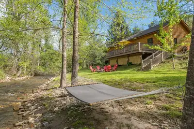 Image de Riversong Cabin! Cozy Black Mountain Retreat