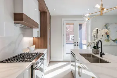 Image de Spacious 3 Bedrooms 3 Baths House Downtown+Parking\n