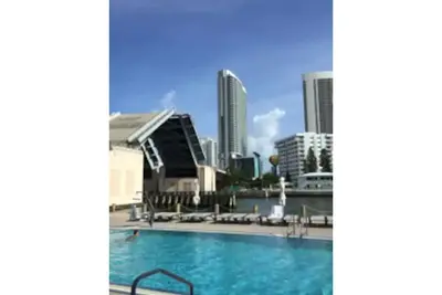 Image de Awesome resort, Beachwalk