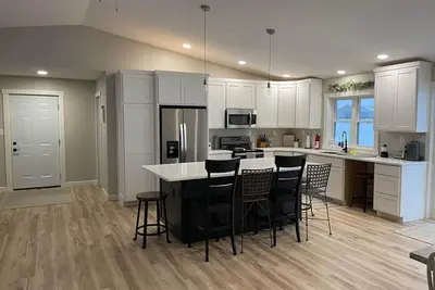 Image de \"Galloway\" House 4 Bedroom 3 Bath - Ackerman Valley