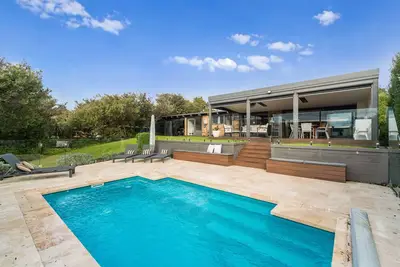 Image de Bella Mare Open Fireplace & Gas Heated Pool