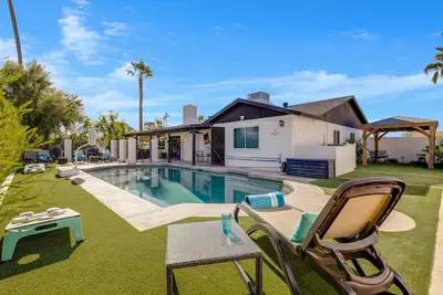 Image de The Ranch 4 Bd luxury retreat w. free heated pool