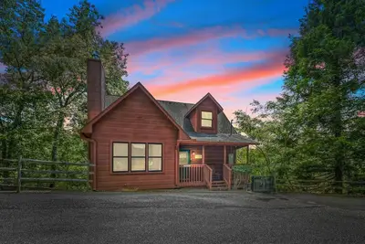 Image de Family Cabin! Hot Tub | Games | Gatlinburg