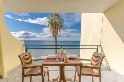 Image de Beachside stay…Atlantic Gardens Beach