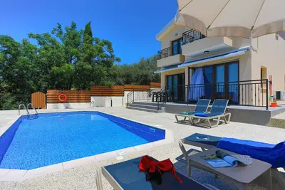 Image de Villa Salina: Modern Holiday Villa, Private Pool, Views, WiFi, A\/C