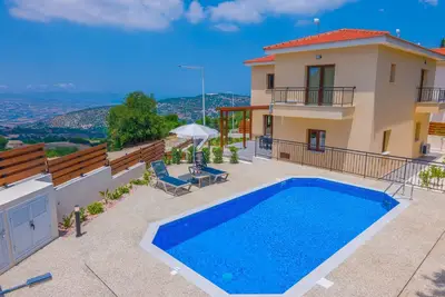 Image de Villa Kerastis: Modern Holiday Villa Rental, Large Pool, Views, WiFi, A\/C