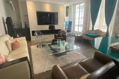 Image de Appartement  Centre Paris 4 Chambres 8p