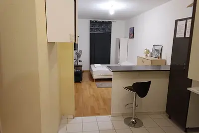 Image de Cozy apartment near train station part Dieu!