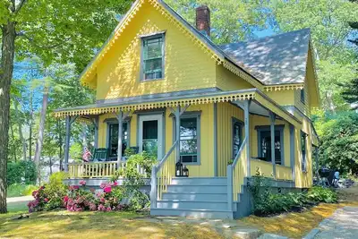 Image de Seaside 3 bedroom Maine cottage with stunning ocean views!