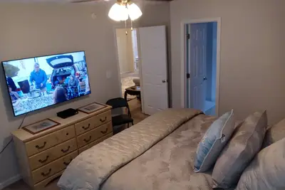 Image de Cozy 3 Bedroom 2 Full Bath Next to Eastchase