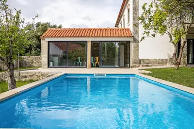 Image de Studio de vacances 'Casa do Mestre Studio' avec vue sur la montagne, jardin et Wi-Fi