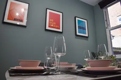 Image de Central Stays - Luxury 3 Bedroom House in Central Chester