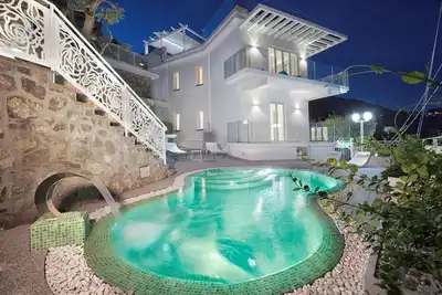 Image de Luxury Villa With Pool and Sea View