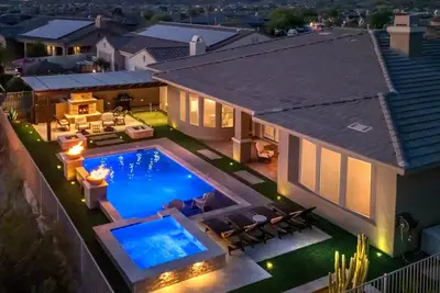 Image de Elegant Golf Course Retreat w\/private Casita! Pool\/Hot Tub*WiFi*Putting Green