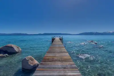Image de Gorgeous Lakefront in Meeks Bay, Hot Tub and Buoy