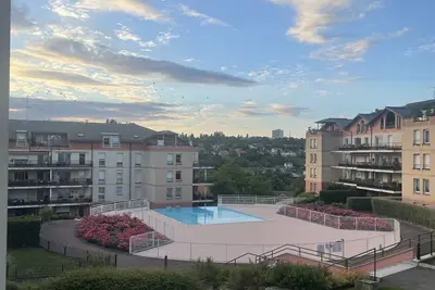 Image de Charmant appart à partager Metz avec piscine