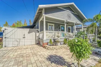 Image de The Jewel of Ybor, a 3 Bedroom Bungalow