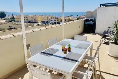 Image de Unik Utsikt och Unik Inredning i Nybyggt hus Nära Stranden