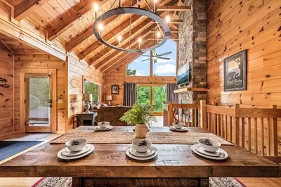 Image de Stunning Mountain Views - Cabin - Perfect Location - Easy Roads!