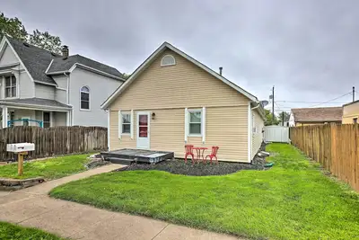 Image de Council Bluffs Cottage: Proximity to Parks!