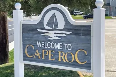 Image de The ''Rose'' at Cape Roc