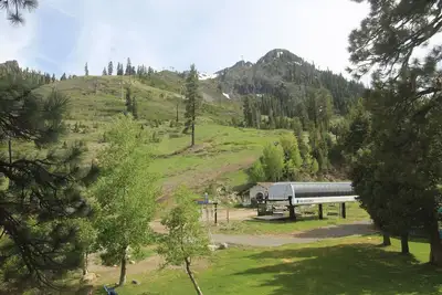 Image de Palisades Tahoe Lodge: Studio w/ loft overlooking the slopes
